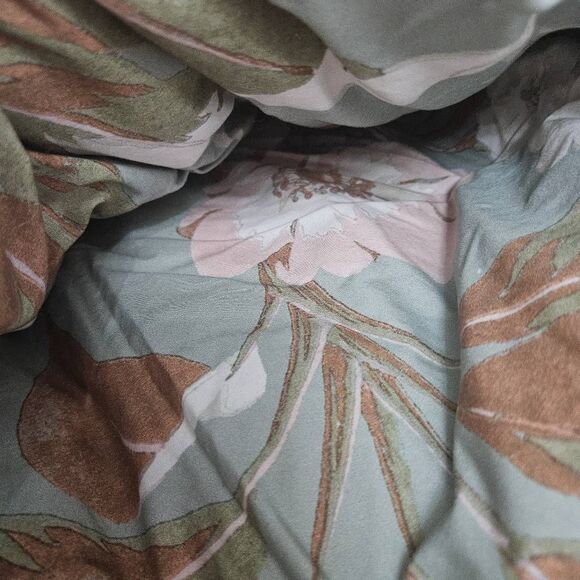 Pottery Barn Floral comforter king size - Picture 2 of 5